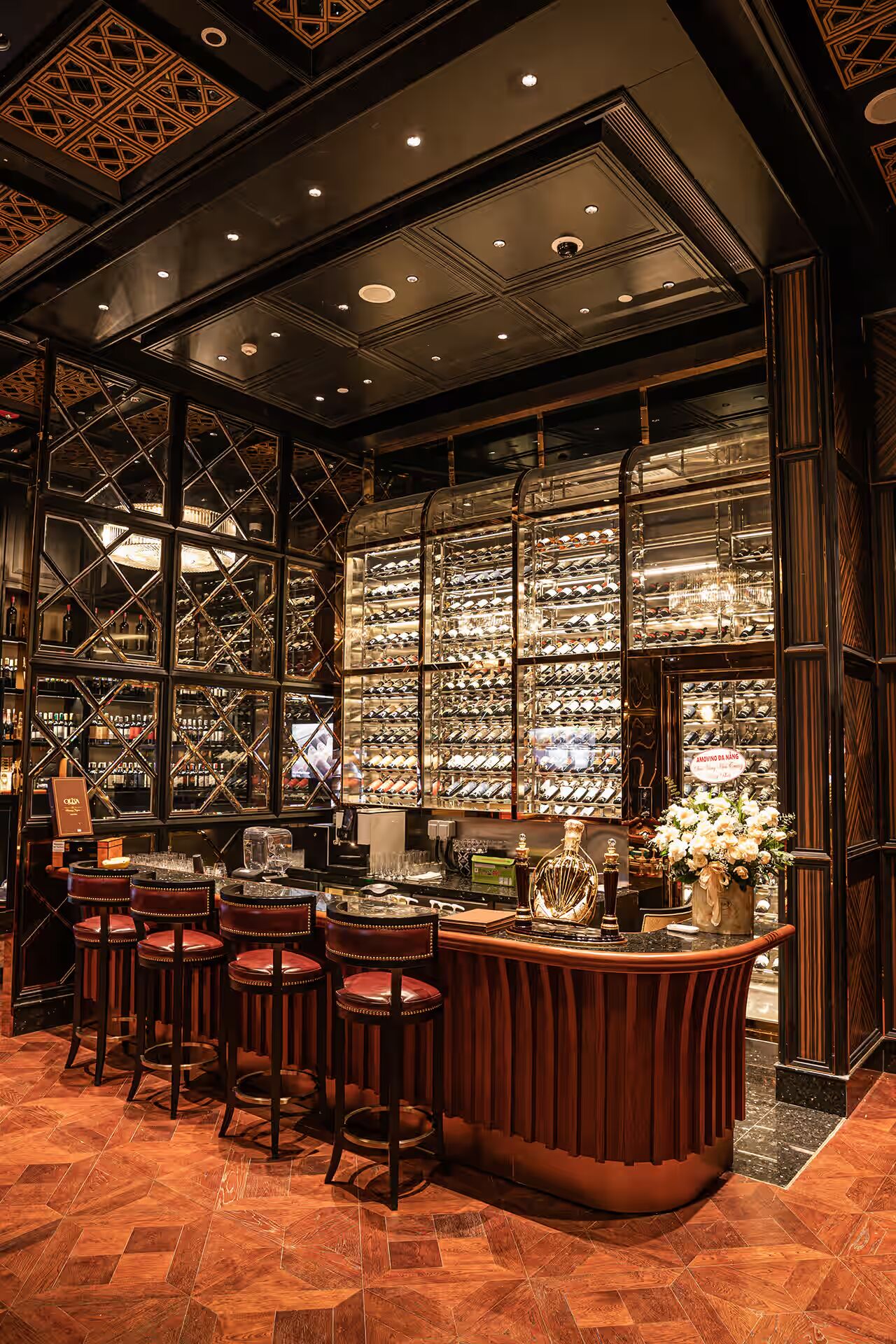 TH Amovino Wine Cigar Lounge